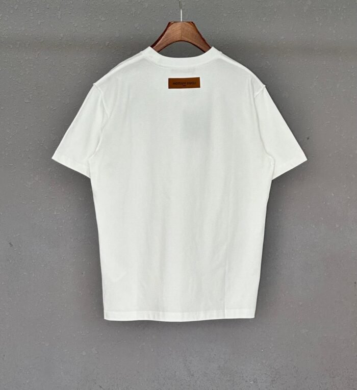 ⁦LOUIS VUITTON T-SHIRT⁩ - الصورة ⁦3⁩