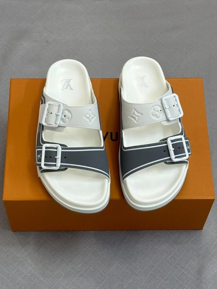 LOUIS VUITTON - Image 1