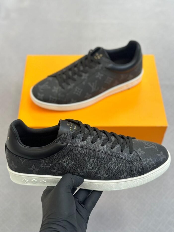 LOUIS VUITTON - Image 2