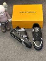 LOUIS VUITTON - Image 2