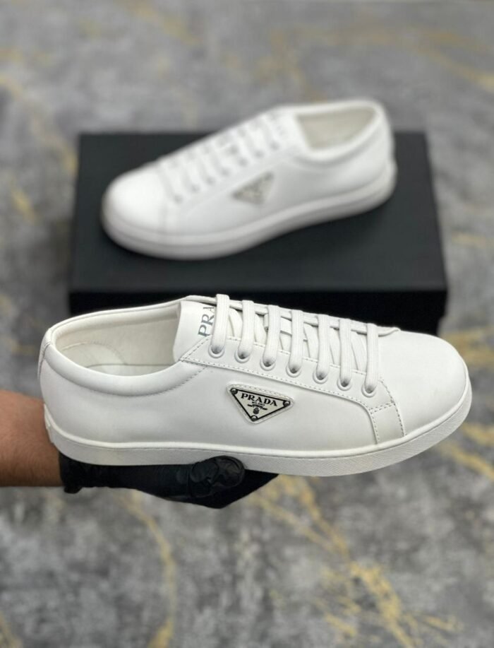 PRADA - Image 2