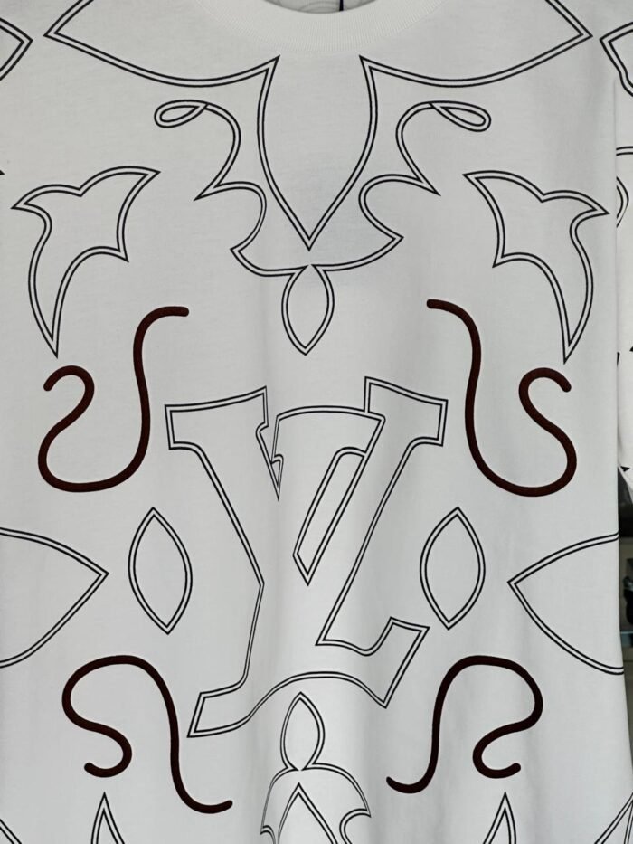 LOUIS VUITTON TSHIRT - Image 4