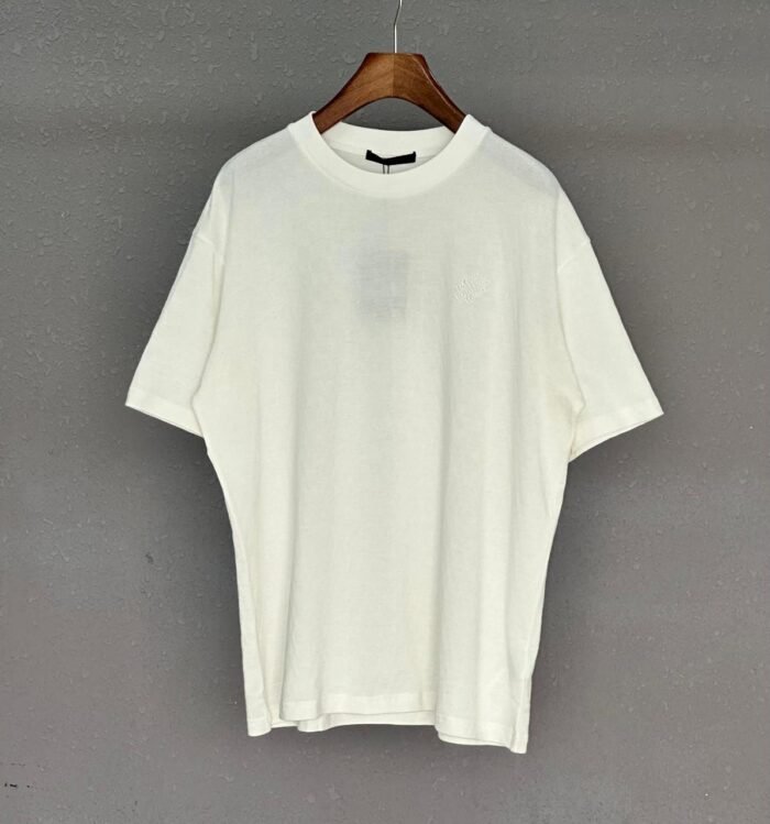 LOUIS VUITTON TSHIRT - Image 1