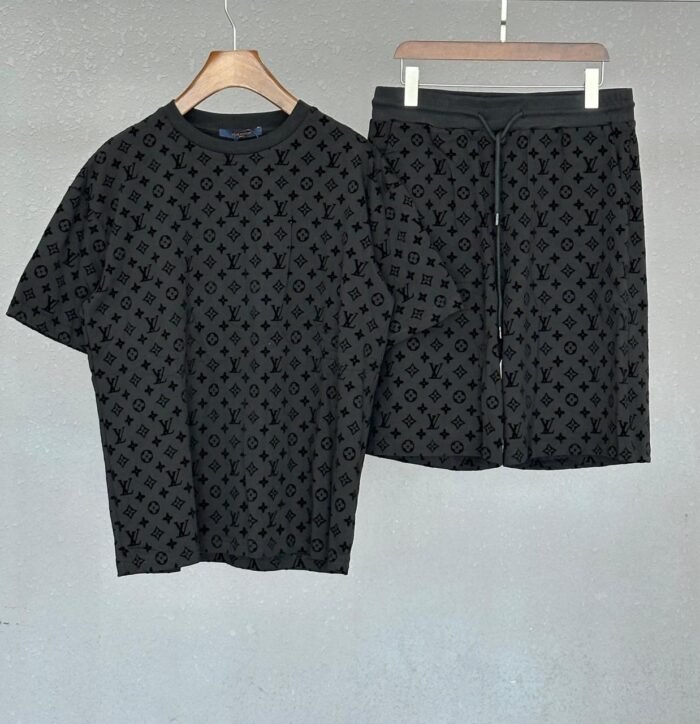 LOUIS VUITTON SET - Image 1